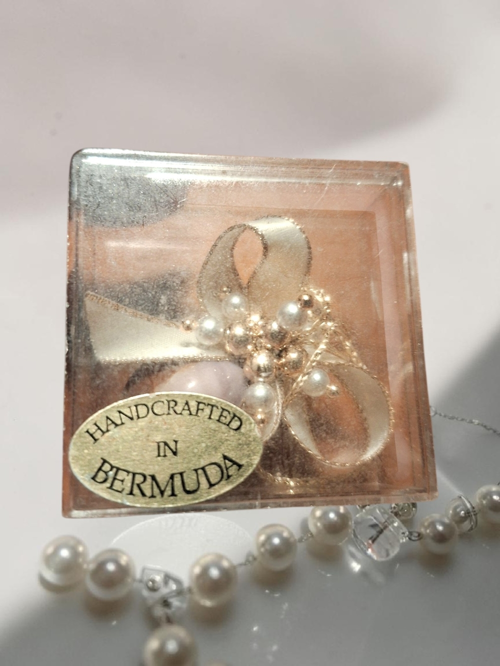 Vintage Handcrafted Bermuda Cowrie Shell Ribbon Ornament!